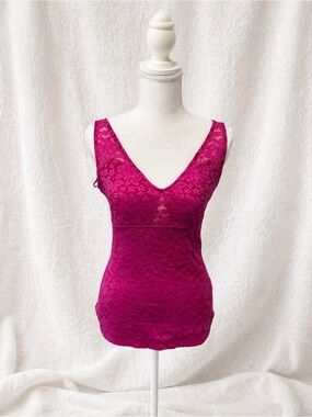 Guess Fuchsia Lace V-Neck Camisole